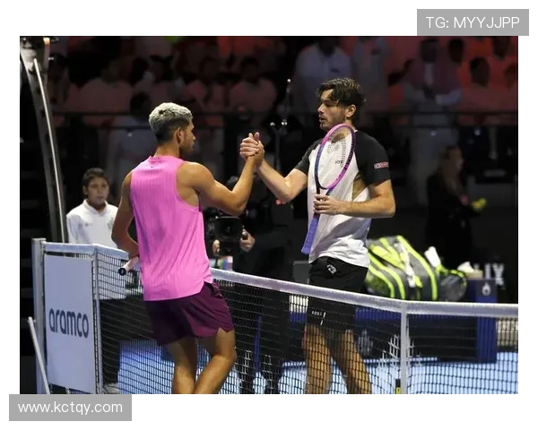 2025年网球大满贯赛季：新星崛起与老将争锋的精彩对决