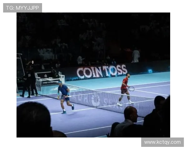 网球赛季精彩纷呈 世界顶级球员争夺年终总决赛席位